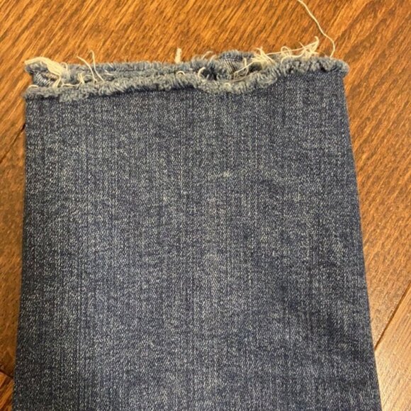 High Rise jeans 🌸 - Picture 2 of 5